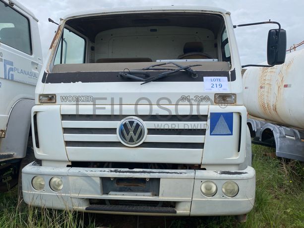 Camião Trator (Cavalo Mecânico) VOLKSWAGEN 31-310 (2)