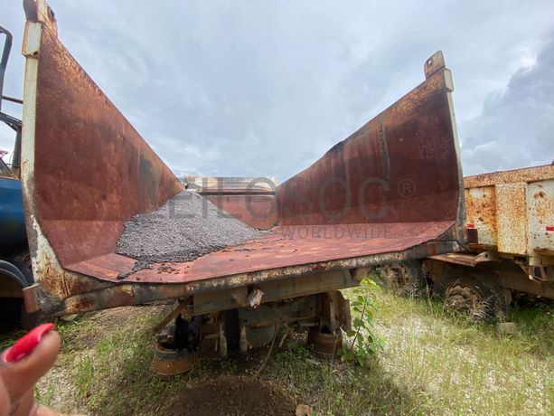 Camião Basculante VOLKSWAGEN 31-310