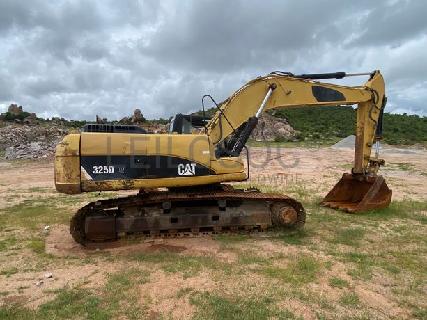 Escavadora CATERPILAR 325 DLN