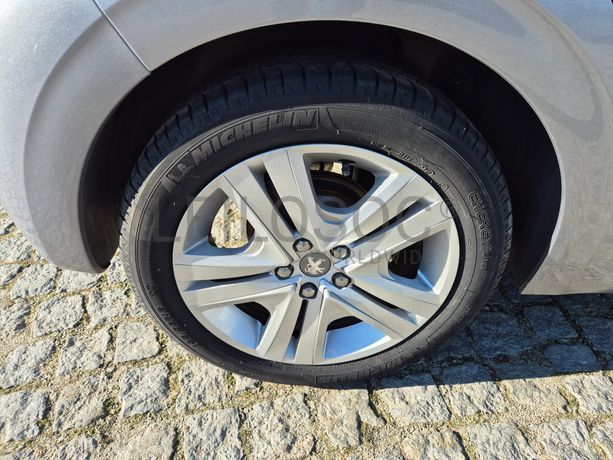 Peugeot 208 · Ano 2019