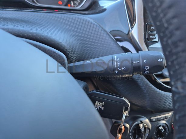 Peugeot 208 · Ano 2019