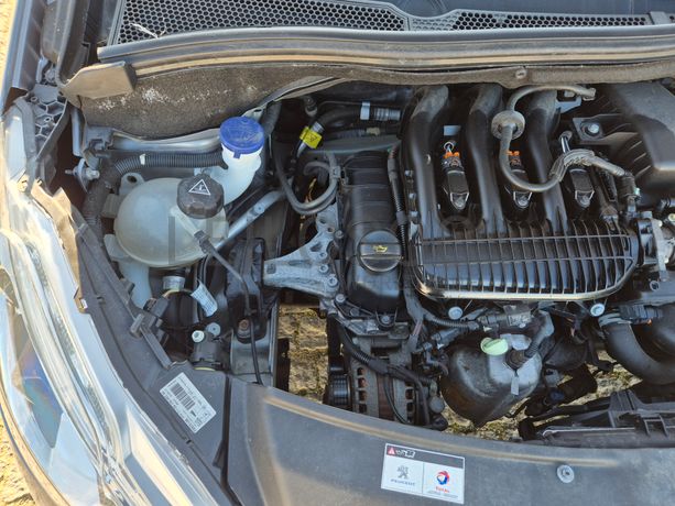 Peugeot 208 · Ano 2019