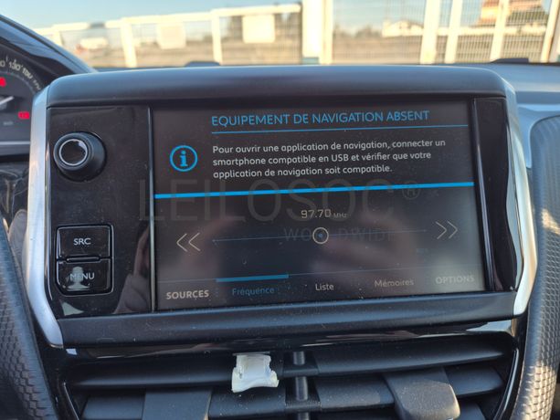 Peugeot 208 · Ano 2019