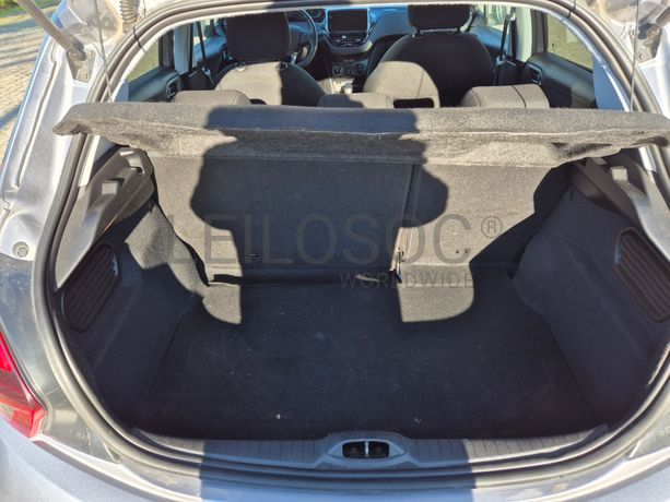 Peugeot 208 · Ano 2019