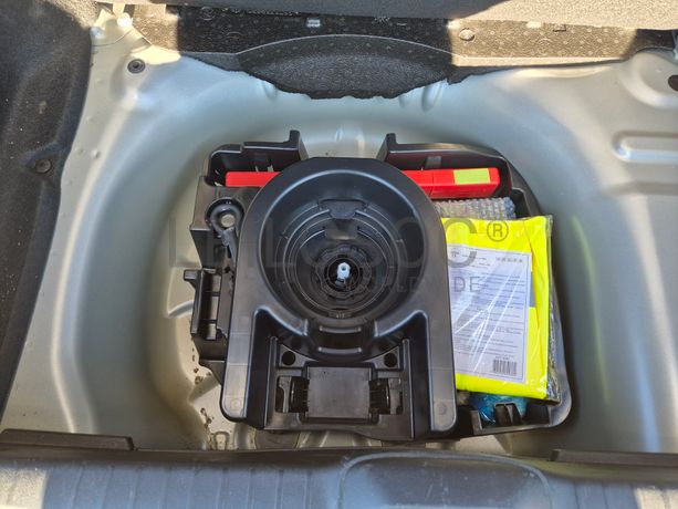 Peugeot 208 · Ano 2019