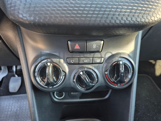 Peugeot 208 · Ano 2019