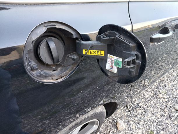 Peugeot 308 · Ano 2015