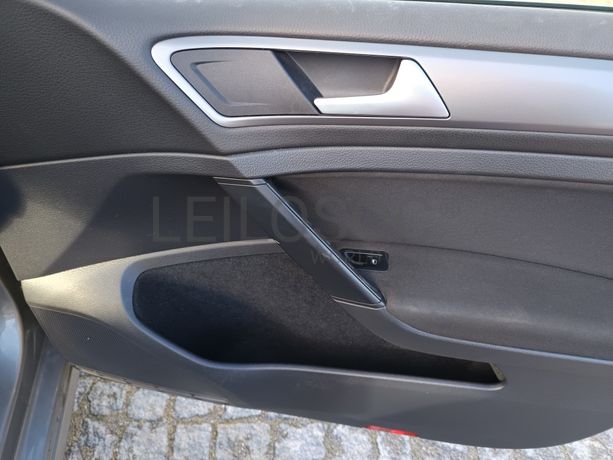 Volkswagen Golf · Ano 2014