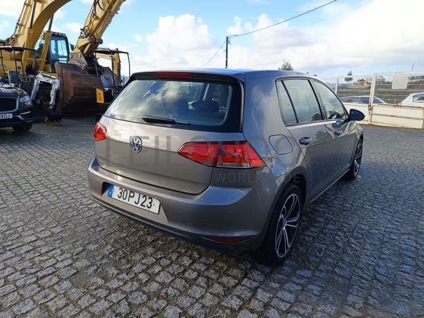 Volkswagen Golf · Ano 2014