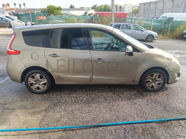 Renault Grand Scénic · Ano 2011 · 7 Lugares