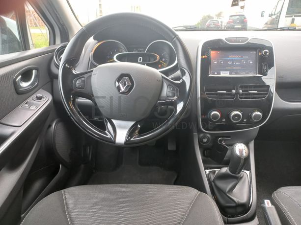 Renault Clio · Ano 2015