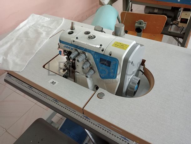 Máquinas de Ponto Corrido e Corte e Cose