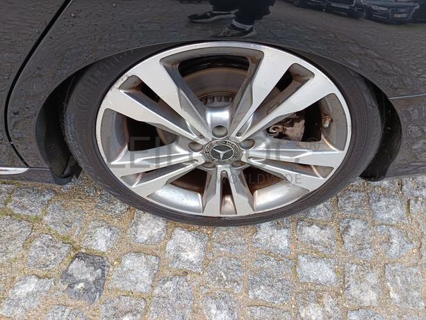 Mercedes-Benz C350e · Ano 2016