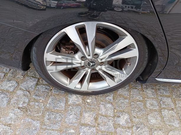 Mercedes-Benz C350e · Ano 2016