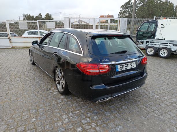 Mercedes-Benz C350e · Ano 2016