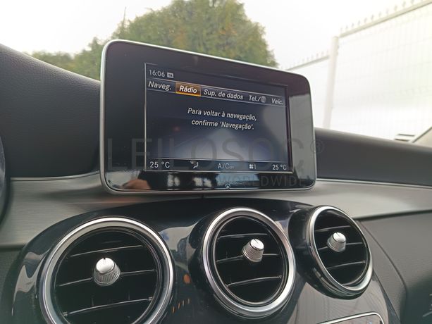 Mercedes-Benz C350e · Ano 2016