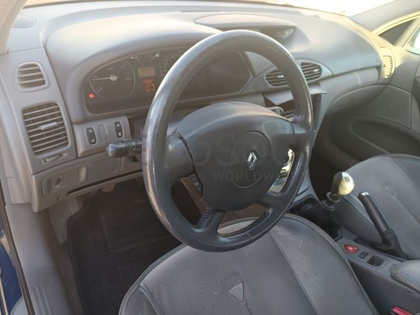 Renault Laguna · Ano 2003