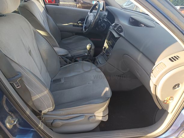 Renault Laguna · Ano 2003