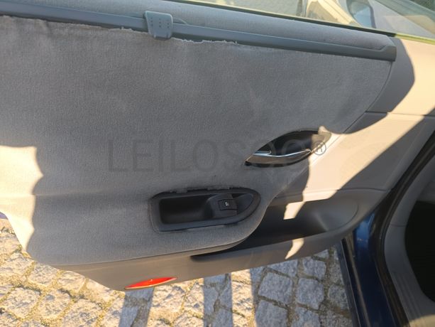 Renault Laguna · Ano 2003