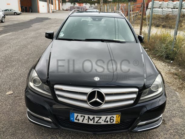Mercedes-Benz C 220 CDI · Ano 2012