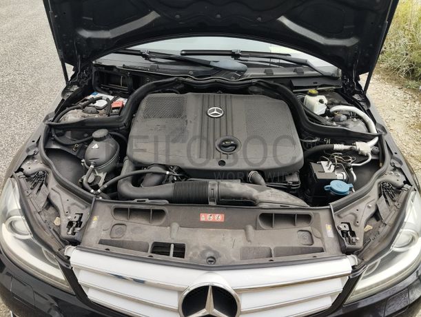 Mercedes-Benz C 220 CDI · Ano 2012
