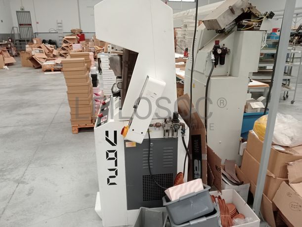 Máquina de enformar contra orla