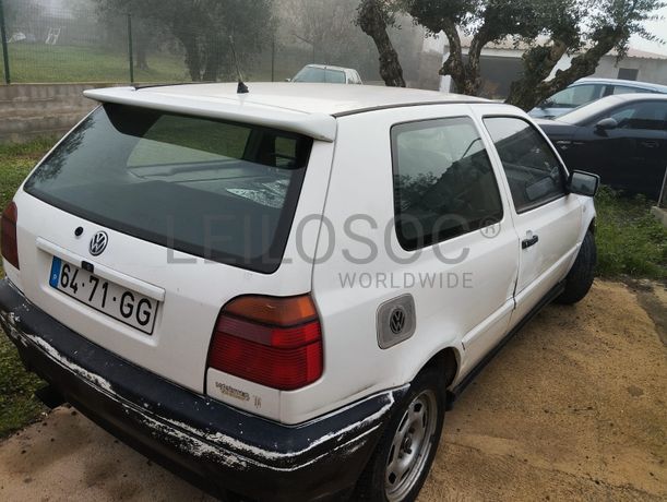 Volkswagen Golf 1.9 TDI · Ano 1996