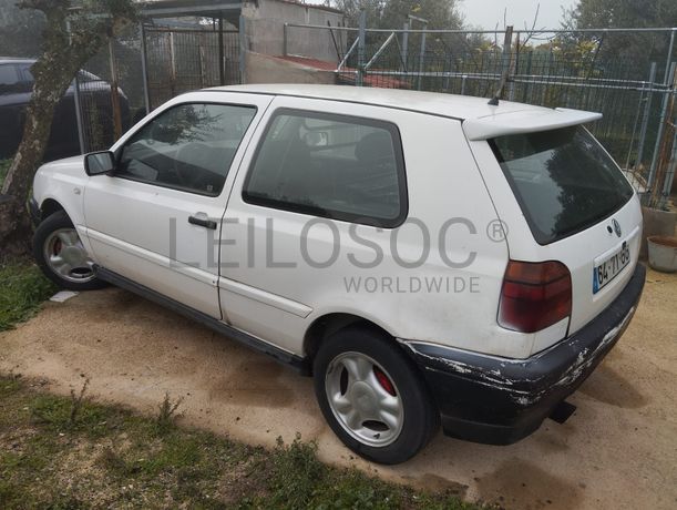 Volkswagen Golf 1.9 TDI · Ano 1996