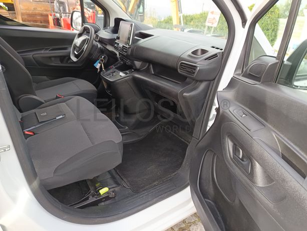 Peugeot e-Partner · Ano 2022