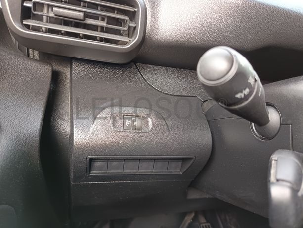 Peugeot e-Partner · Ano 2022