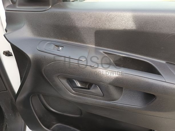 Peugeot e-Partner · Ano 2022