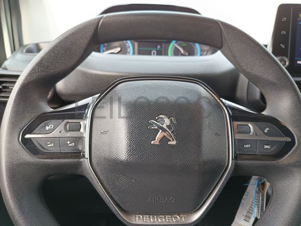 Peugeot e-Partner · Ano 2022