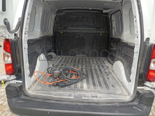 Peugeot e-Partner · Ano 2022