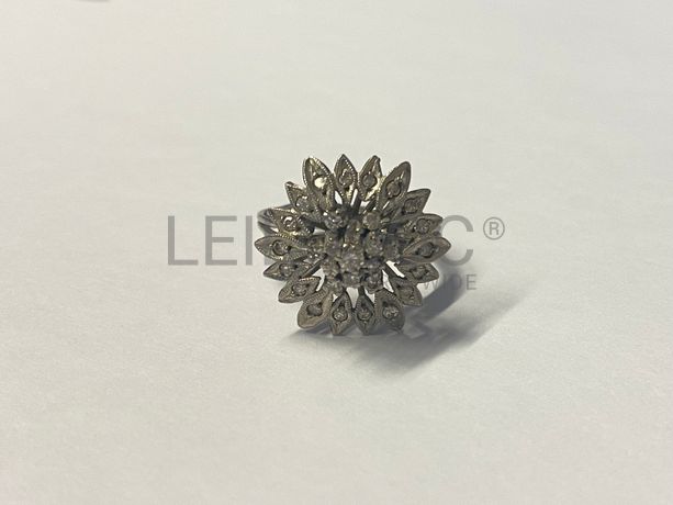 Peças em Ouro e Pedras Preciosas