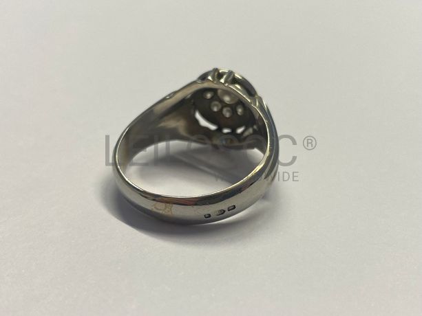 Peças em Ouro e Pedras Preciosas