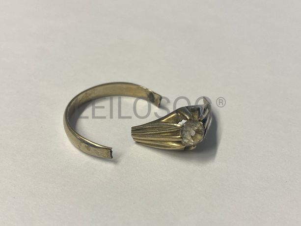 Peças em Ouro e Pedras Preciosas