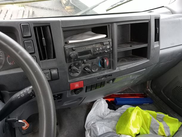 Isuzu NLR85 · Ano 2009