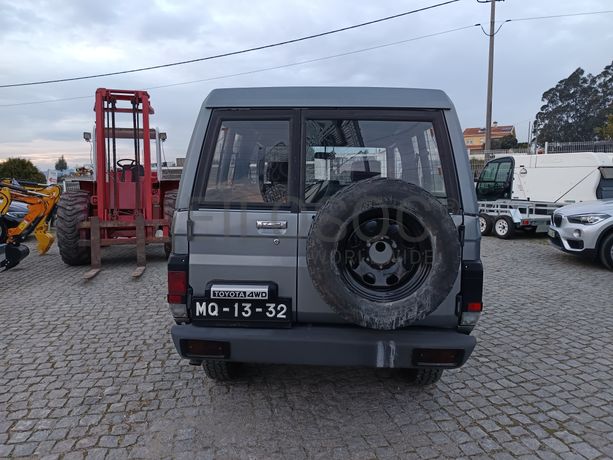 Toyota Land Cruiser 250 Turbo Diesel · Ano 1990
