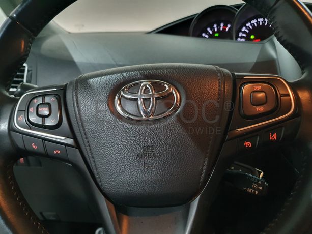 Toyota Verso · Ano 2014 · 7 Lugares
