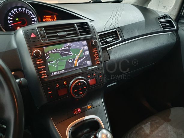 Toyota Verso · Ano 2014 · 7 Lugares