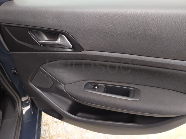 Peugeot 308 · Ano 2016