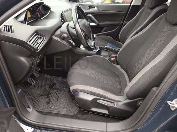 Peugeot 308 · Ano 2016
