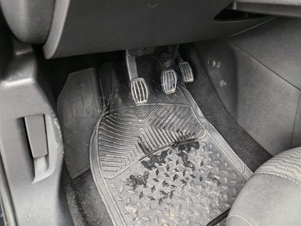 Peugeot 308 · Ano 2016