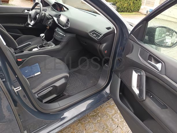 Peugeot 308 · Ano 2016
