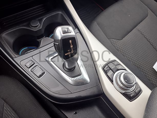 BMW 116d · Ano 2015