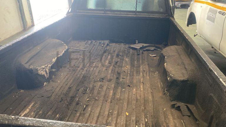 Nissan Hard body NP300