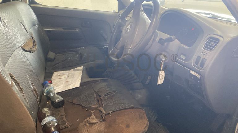 Nissan Hard body NP300