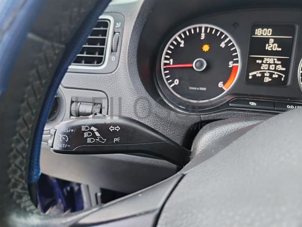 Volkswagen Polo · Ano 2012