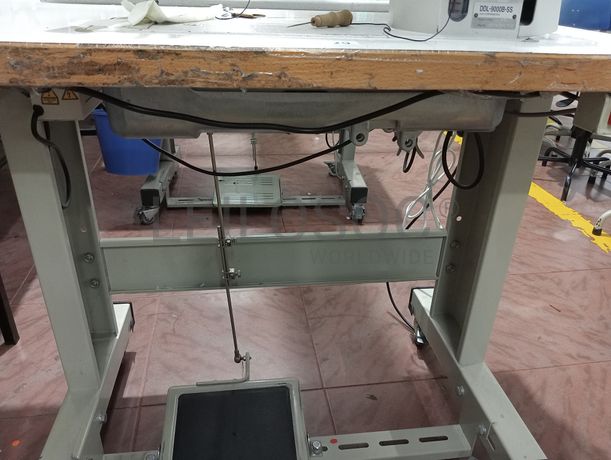 Máquinas de Ponto Corrido e de Pregar Botões