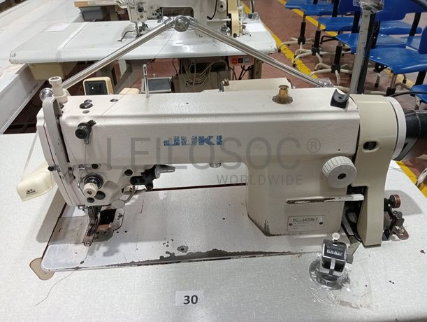 Máquinas de Ponto Corrido e de Pregar Botões